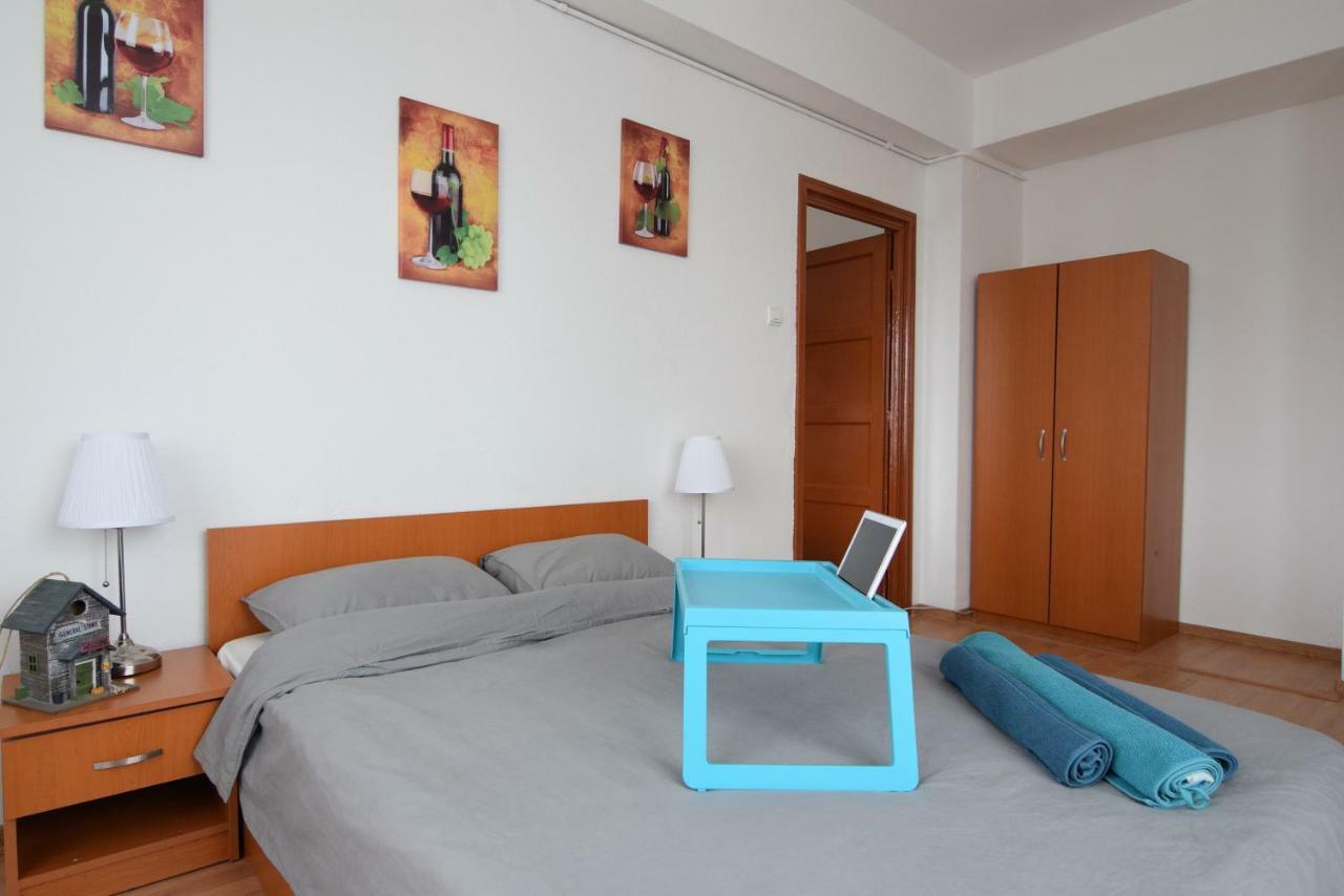 Resedinta Lui Calin Lägenhet Bukarest Exteriör bild