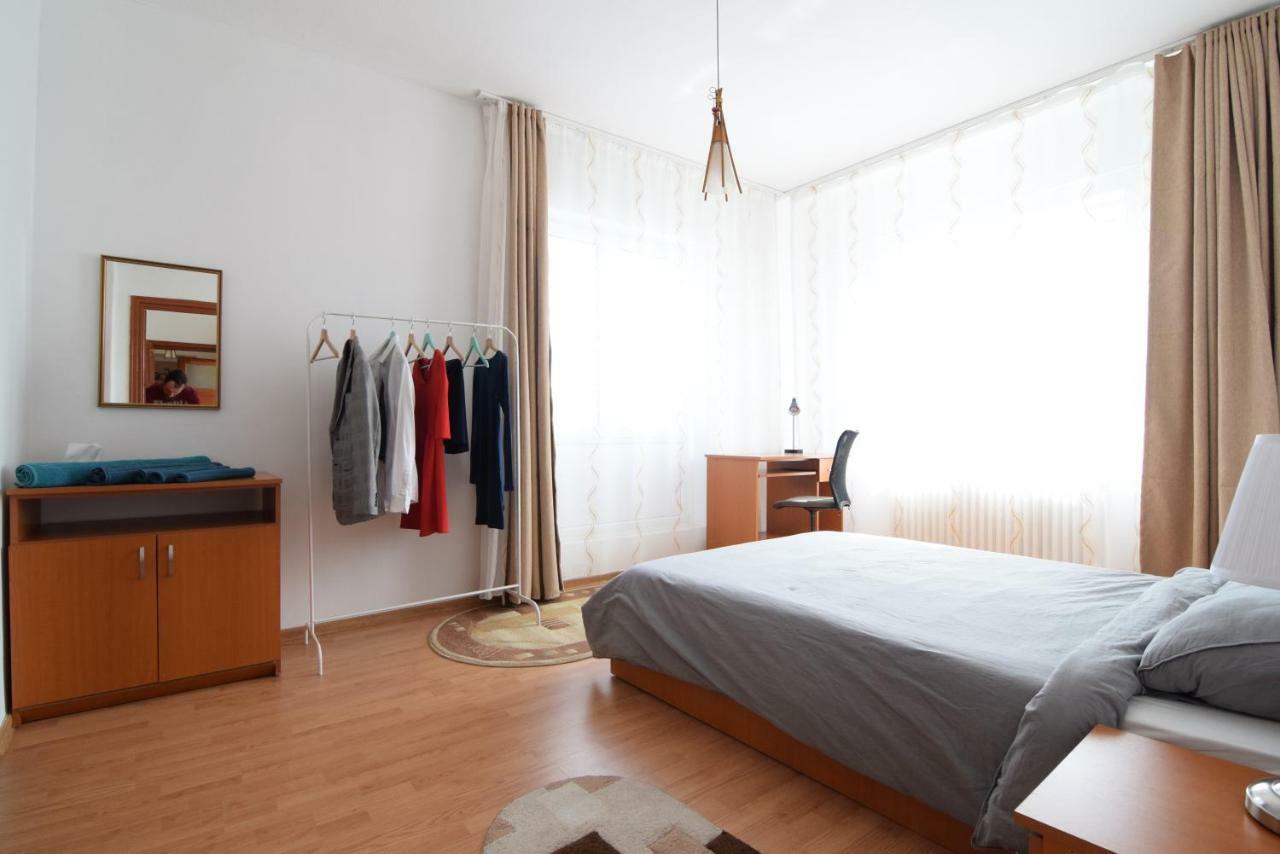 Resedinta Lui Calin Lägenhet Bukarest Exteriör bild